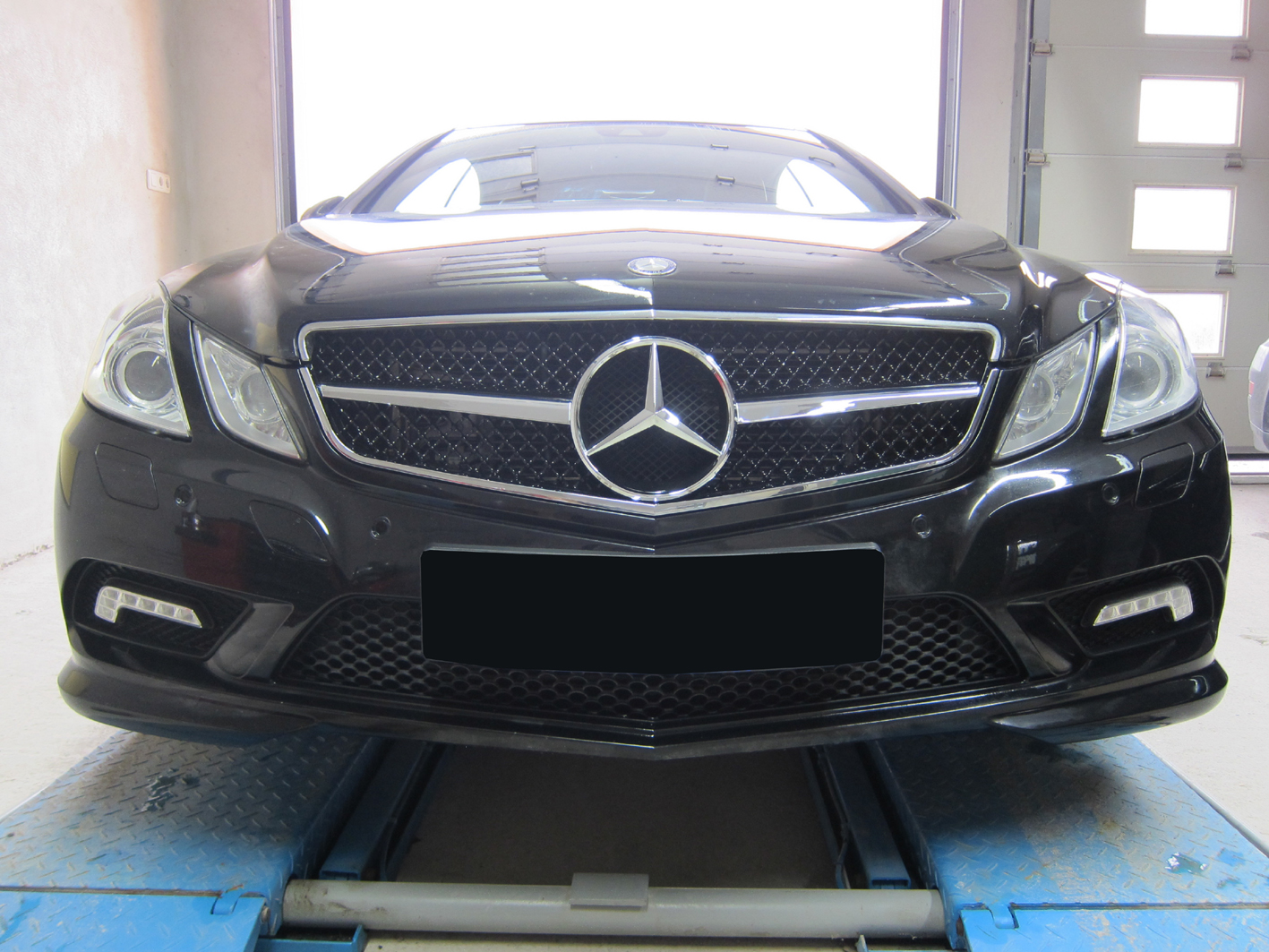 Mercedes E-Class W207 Tuning with a from CHROMETEC.